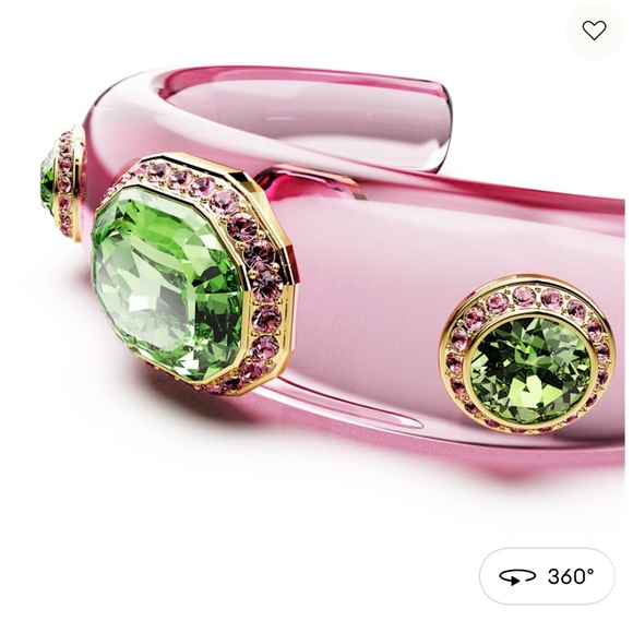 Swarovski Dulcis cuff
Mixed cuts, Multicolored, Gold-tone plated - Picture 5 of 12